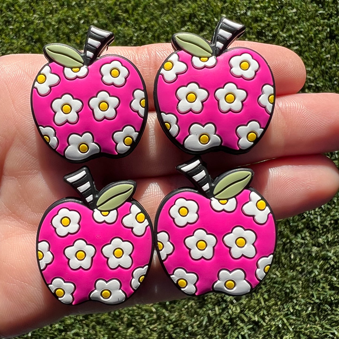 Teacher Daisy Apple Silicone Focal Bead (pack of 2)