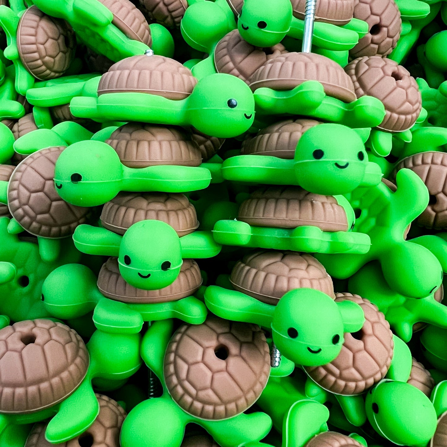 3D Turtle Silicone Focal Bead (2 pcs)