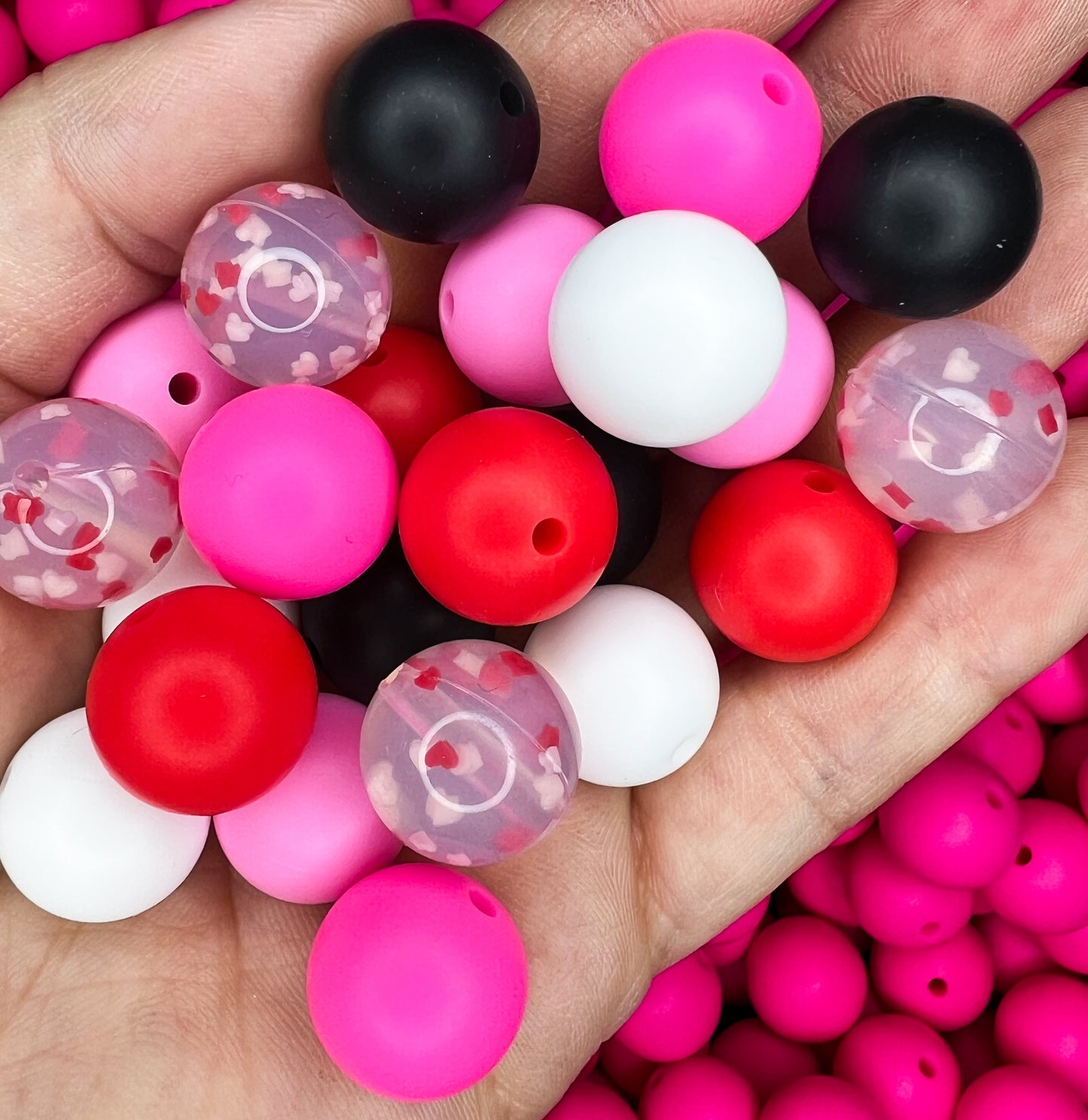 15mm Valentine’s Silicone Bead Mix (pack of 30)