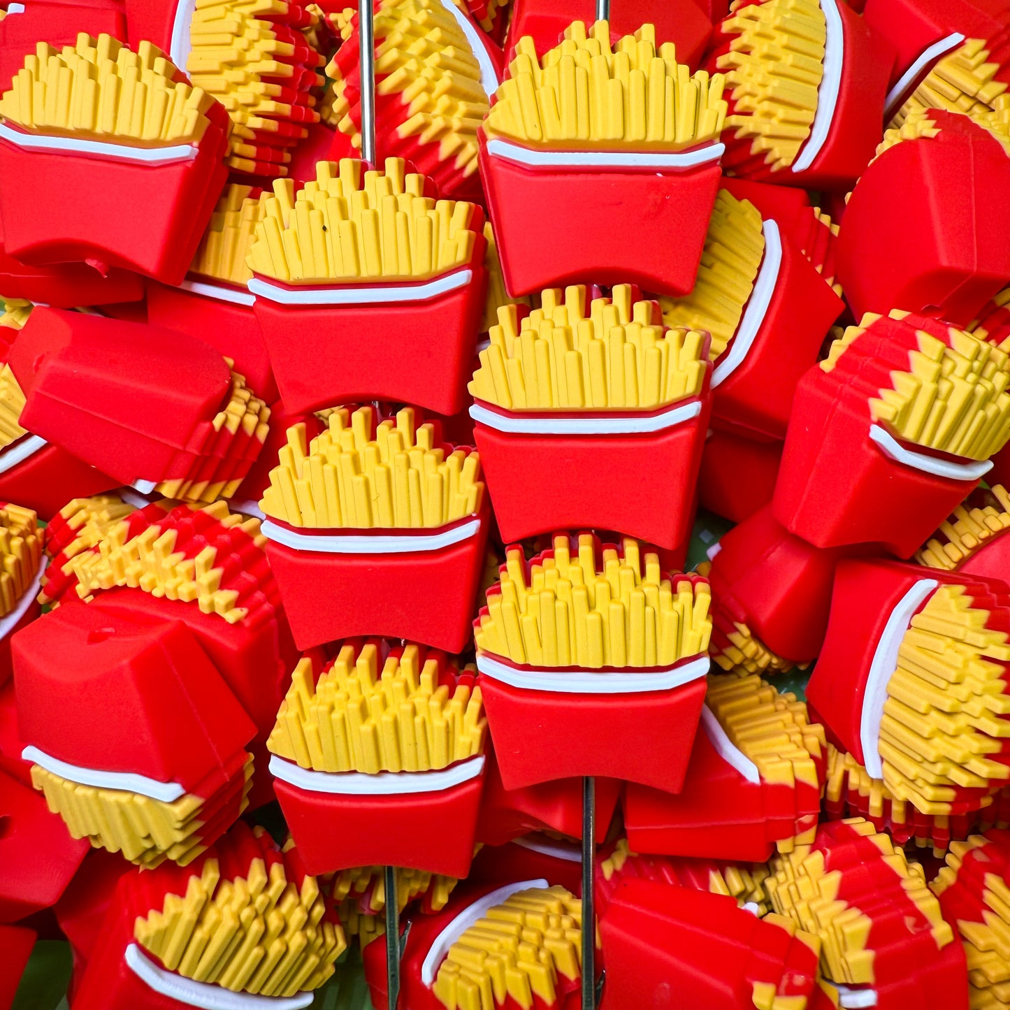 3D Fries Silicone Focal Bead (pack of 1)
